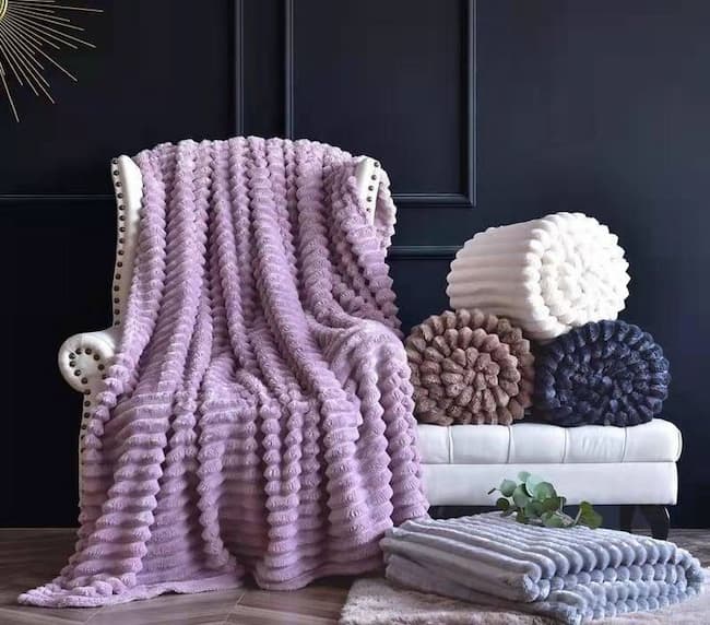 پتو کرکره ای دونفره تهیه شده با بهترین الیاف